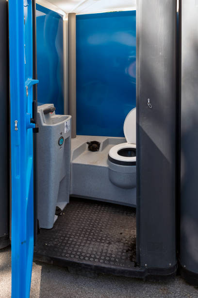Portable Toilet Options We Offer in Tangerine, FL